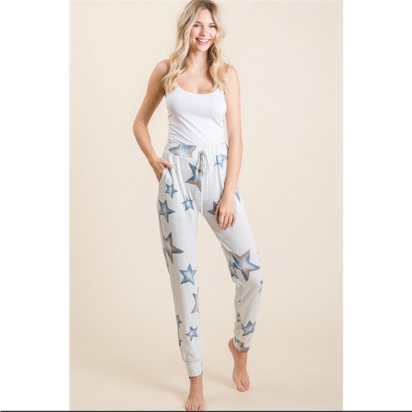 Super Cozy Viamor Slim Fit Grey Star Print Joggers w/ Pockets - Picture 3 of 6